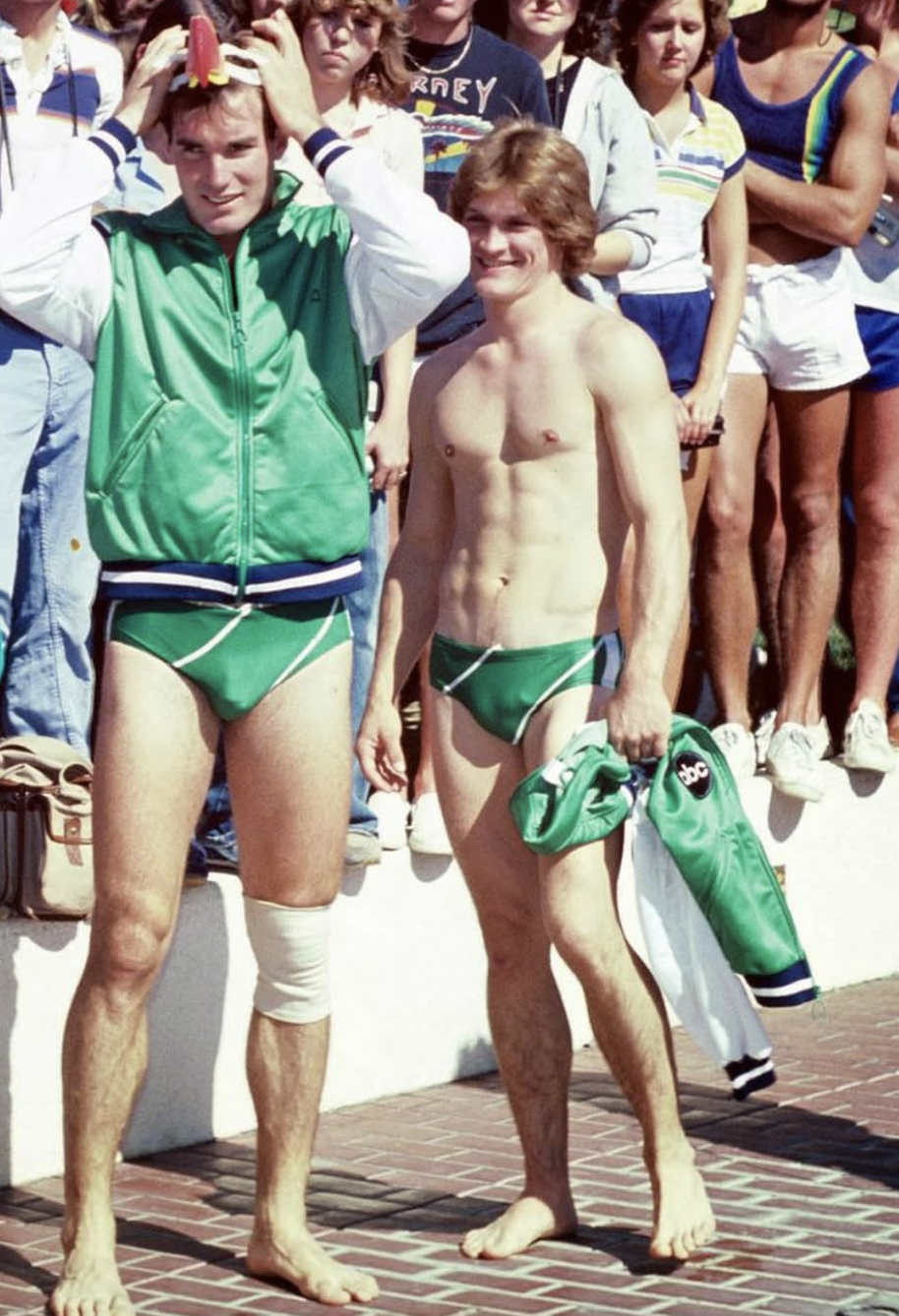 Andrew Stevens and Sam J. Jones don their green uniforms during the ‘Battle of the Network Stars’,1981. 